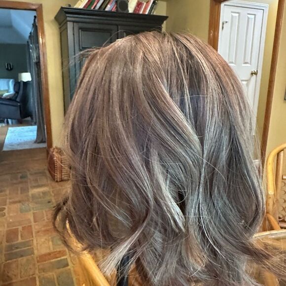 GORGEOUS Madison Hair Topper  like new! - Picture 5 of 8